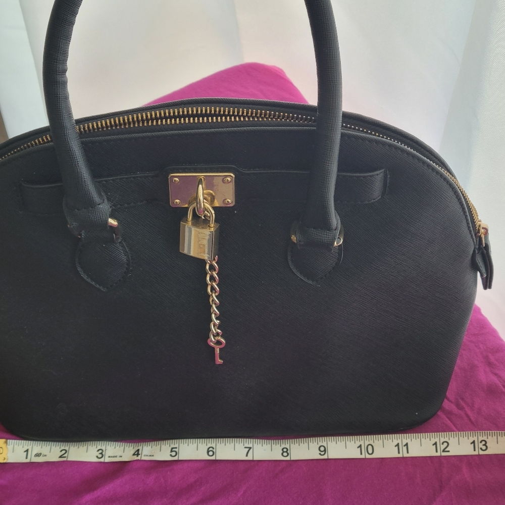 Purse - Picture 4 of 6